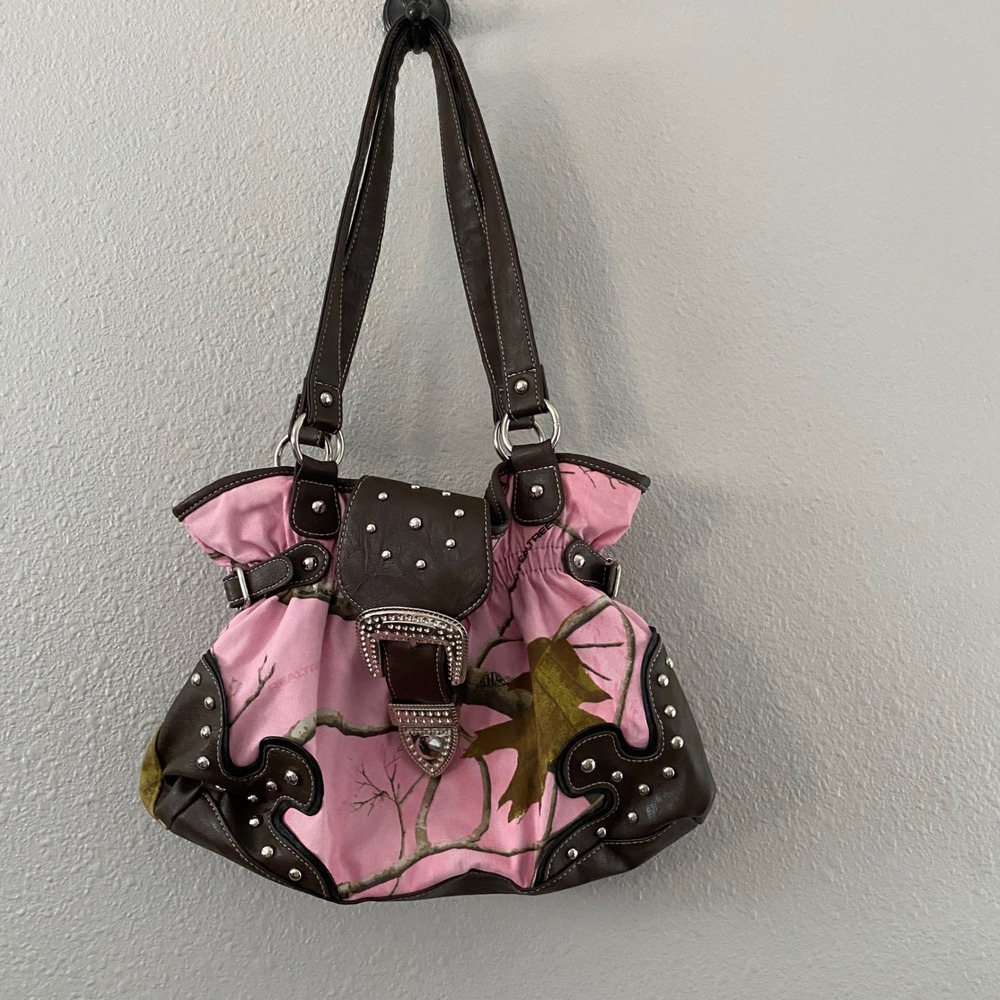 Realtree Pink Camoflauge Buckle Studded Shoulder Bag Y2K McBling Western 2000s
